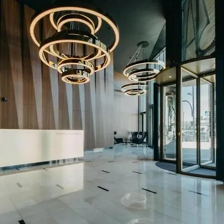 Апартаменты Apartament Mennica - Golden - Comfortable And Stylish Варшава