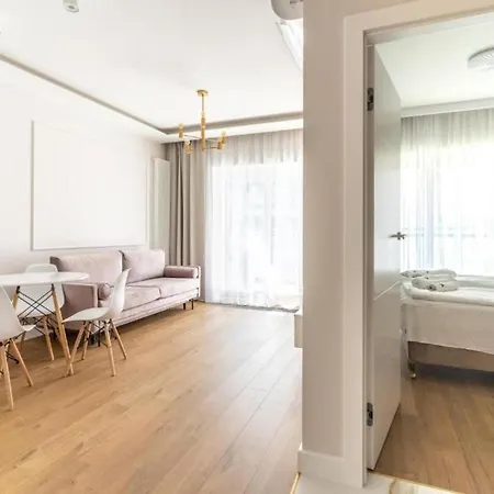 Apartmán Apartament Mennica - Golden - Comfortable And Stylish Varšava