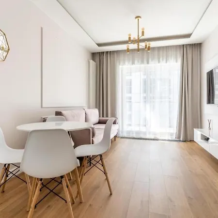 Apartmán Apartament Mennica - Golden - Comfortable And Stylish